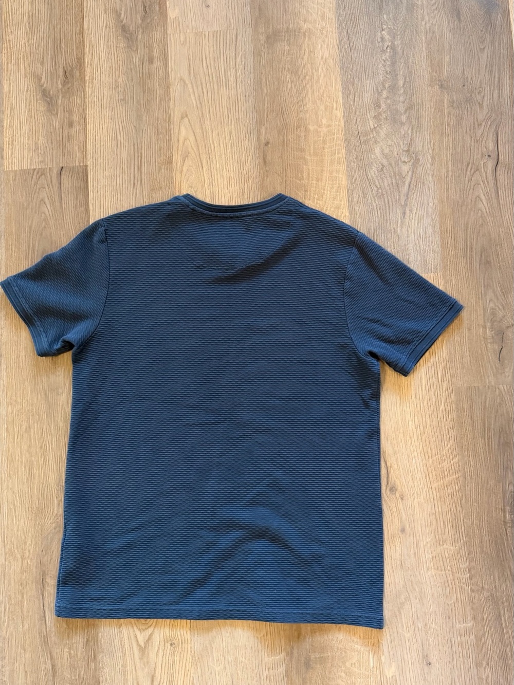 Denim & Flower Ricky Singh Textured Navy V-Neck T-Shirt Men’s Large - Picture 14 of 14